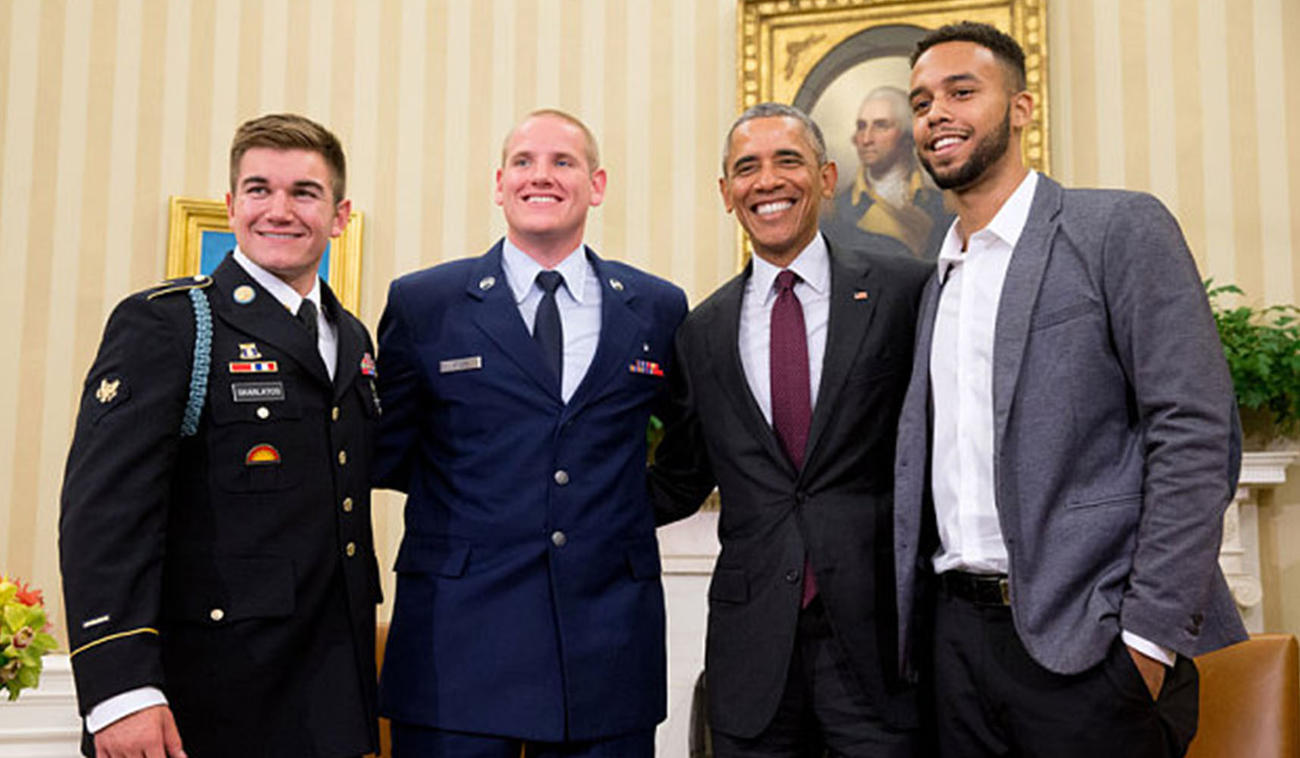 Anthony Sadler, Alek Skarlatos and Spencer Stone with Barack Obama